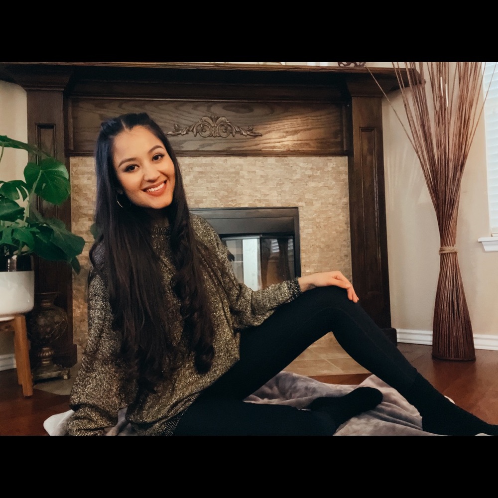 Meet your Posher, Abigail